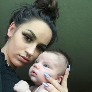 Meet your Posher, Destiny